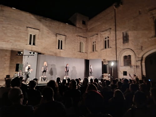 Bozzetti GiorgiaVergallo(Centro) Bozzetti di viaggio
