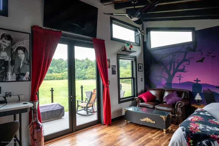 Morticia & Gomez Treehouse 