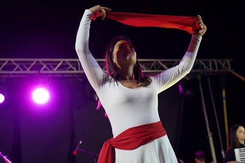 ballerina pizzica Lezioni di pizzica