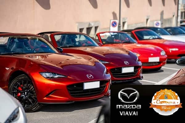 Mazda auto