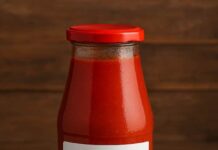 Passata di pomodoro vegana