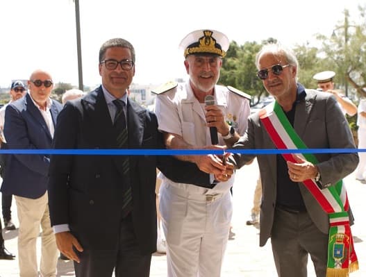 Taglio del nastro
