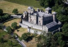 Battiato Benson Castello Fénis