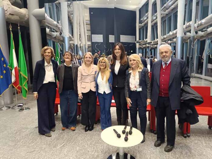 Italiani a tavola: Mangiare bene italians at the table Healthy Eating in Italy