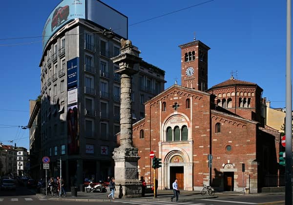 Basilica di San Babila - Milano - ph Paolobon140 (2016) wikipedia Basilica di San Babila - Milano - ph Paolobon140 (2016) wikipedia