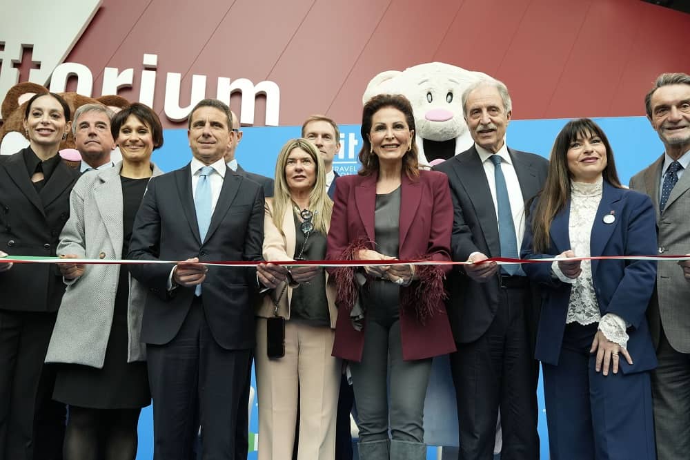 Inaugurazione BIT 2026, Attilio Fontana, Giovanni Bozzetti e Daniela Santanchè al taglio del nastro