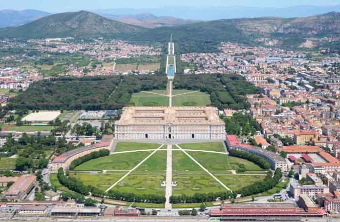 Reggia di Caserta - ph Carsten Steger, wikipedia