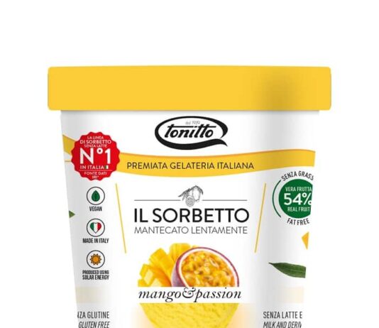 Taco di gamberi croccanti con sorbetto tropicale taco di gamberi croccanti